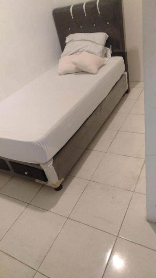 Ancol Homestay Jakarta Exteriör bild